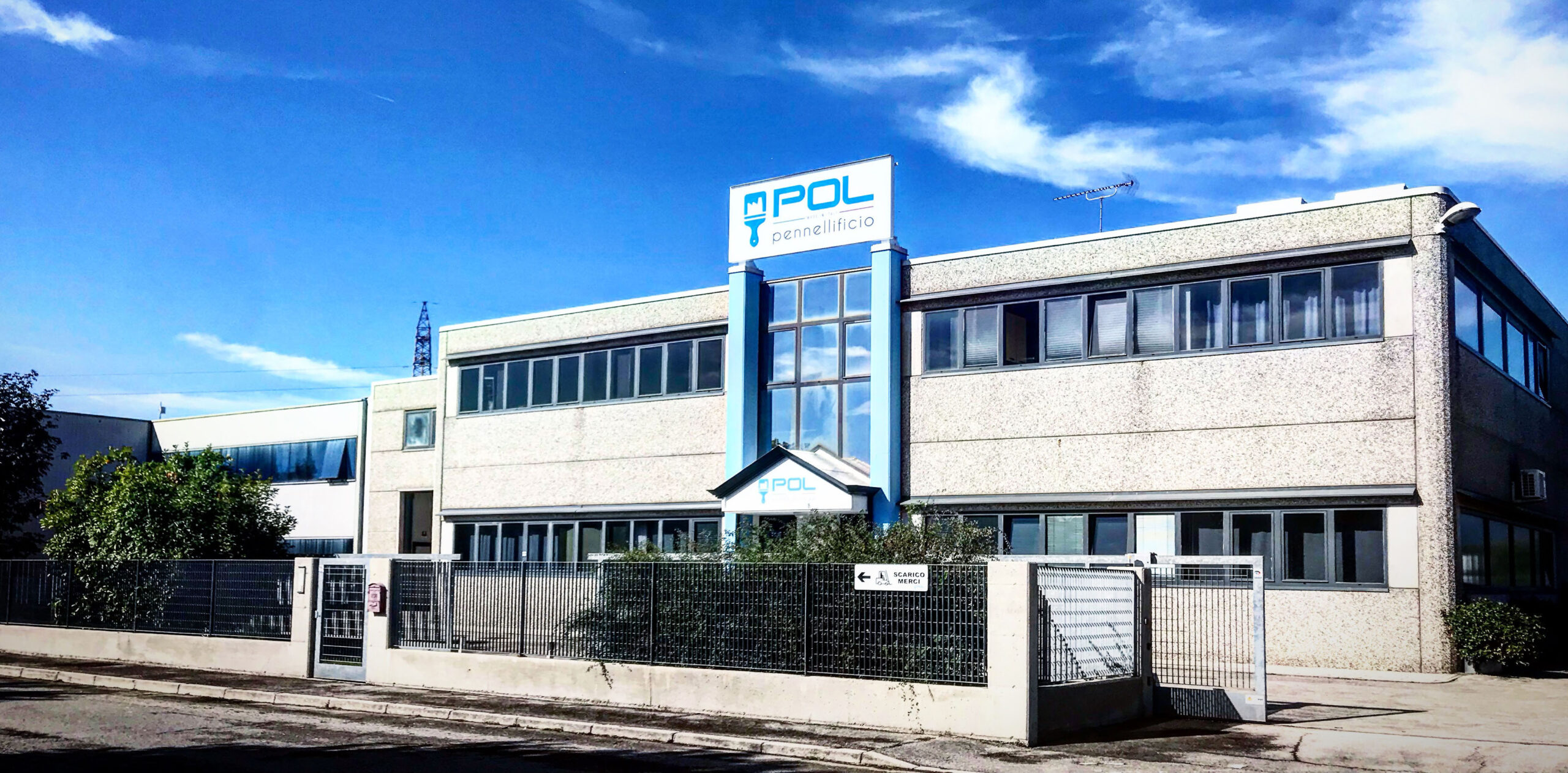 Eccellenza Artigianale Italiana nei Pennelli Professionali per imbianchini